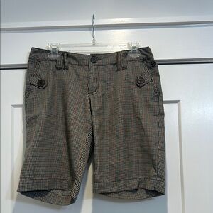 Billabong Y2K Stylish Women's Checkered Bermuda Shorts size 7.